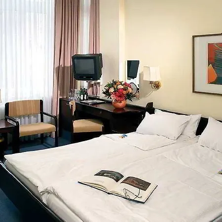 Hotel Partner Astoria